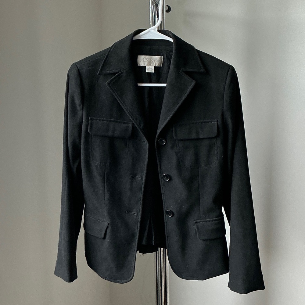 Casual Corner Elegant Black Women's Blazer